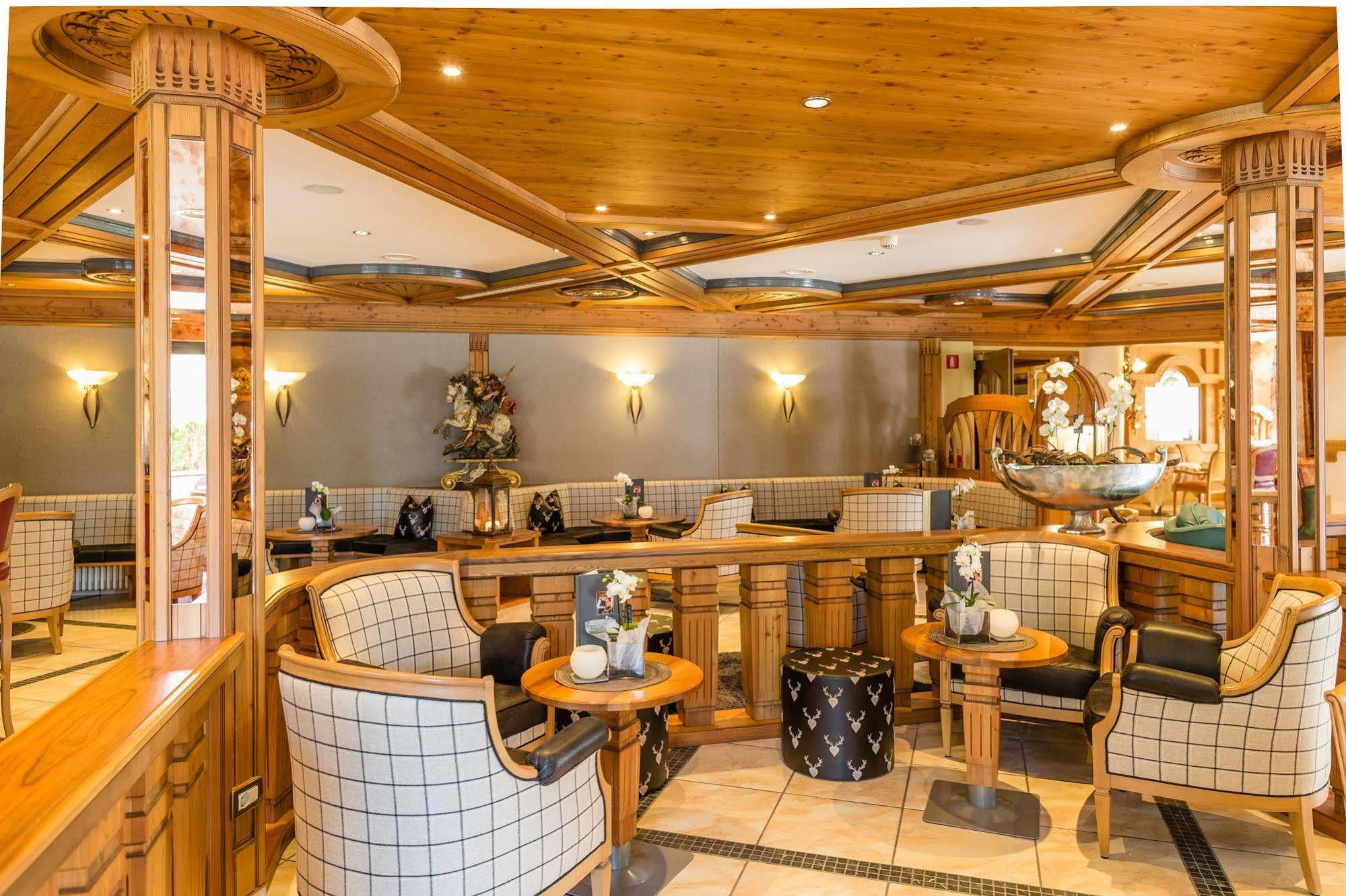 Dolcevita Hotel Jagdhof Ласес Екстериор снимка